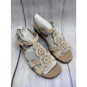 SOUL Naturalizer Belle Slingbacks woman’s size 9 tan